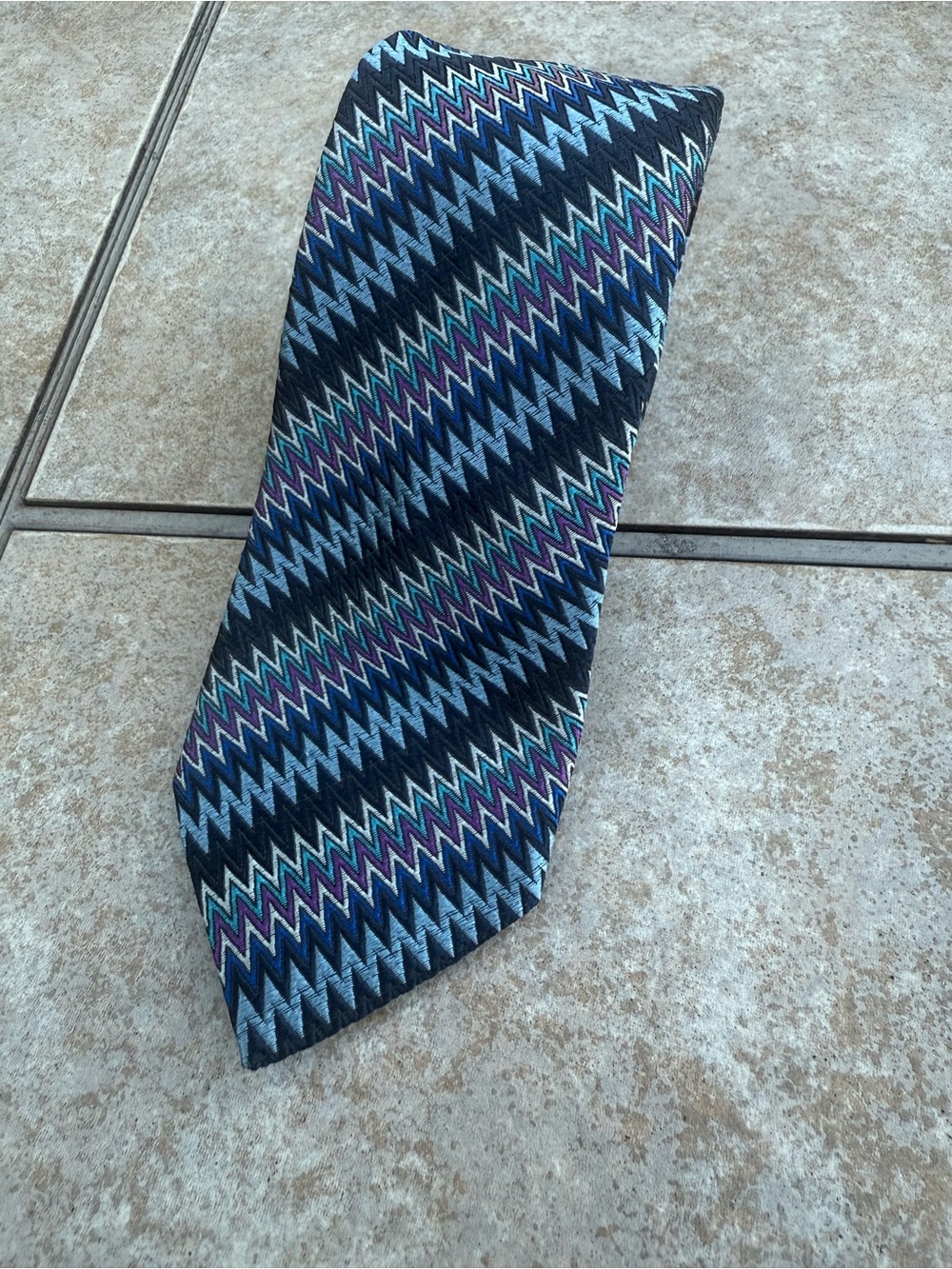 Missoni Chevron Zigzag Pattern Men's Tie in Black and Blue